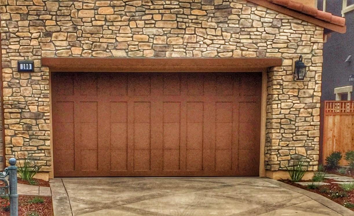 Comprehensive Garage Door Solutions in Gilbert, Arizona: Your Trusted Partner